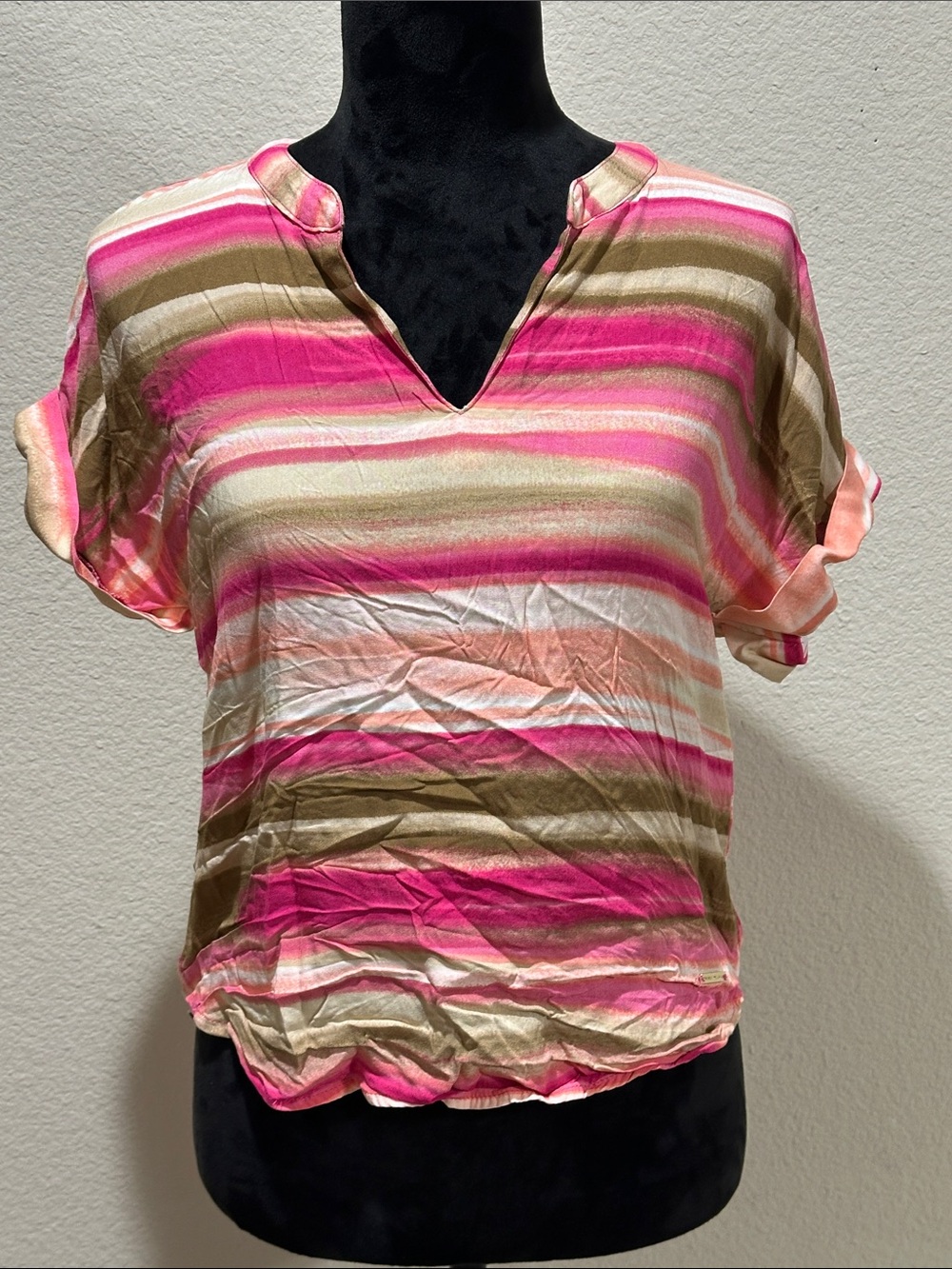 Striped V-Neck Short Sleeve Top in Pink and Tan